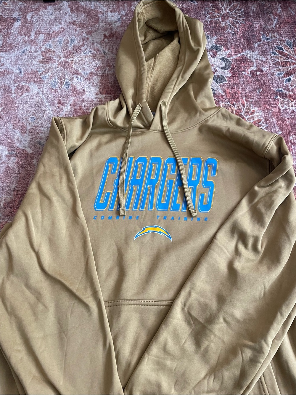 Men’s Medium Chargers Hoodie